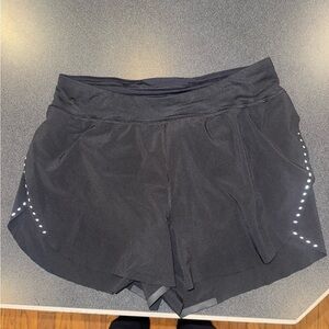 Lululemon Find Your Pace High Rise Shorts 3”